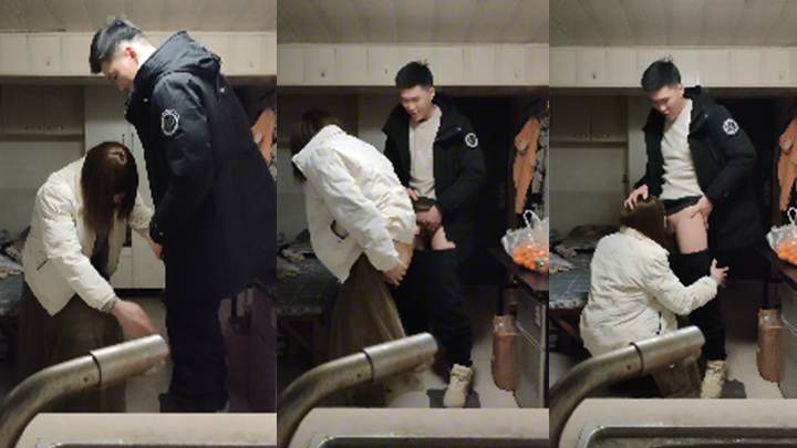 伪娘阿红炸裂大瓜 三年内爽玩数千位肌肉帅哥 各种奇葩约炮手段尽收眼底 第五集
