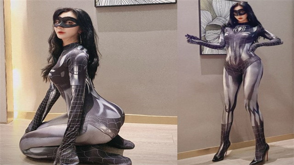 反差女神Vivian姐极品丝袜诱惑 蜘蛛侠主题扛腿猛操颜射高潮