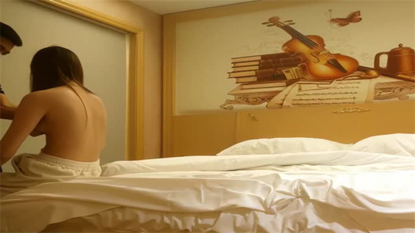 娇喘连连 浪叫不断 让你欲罢不能